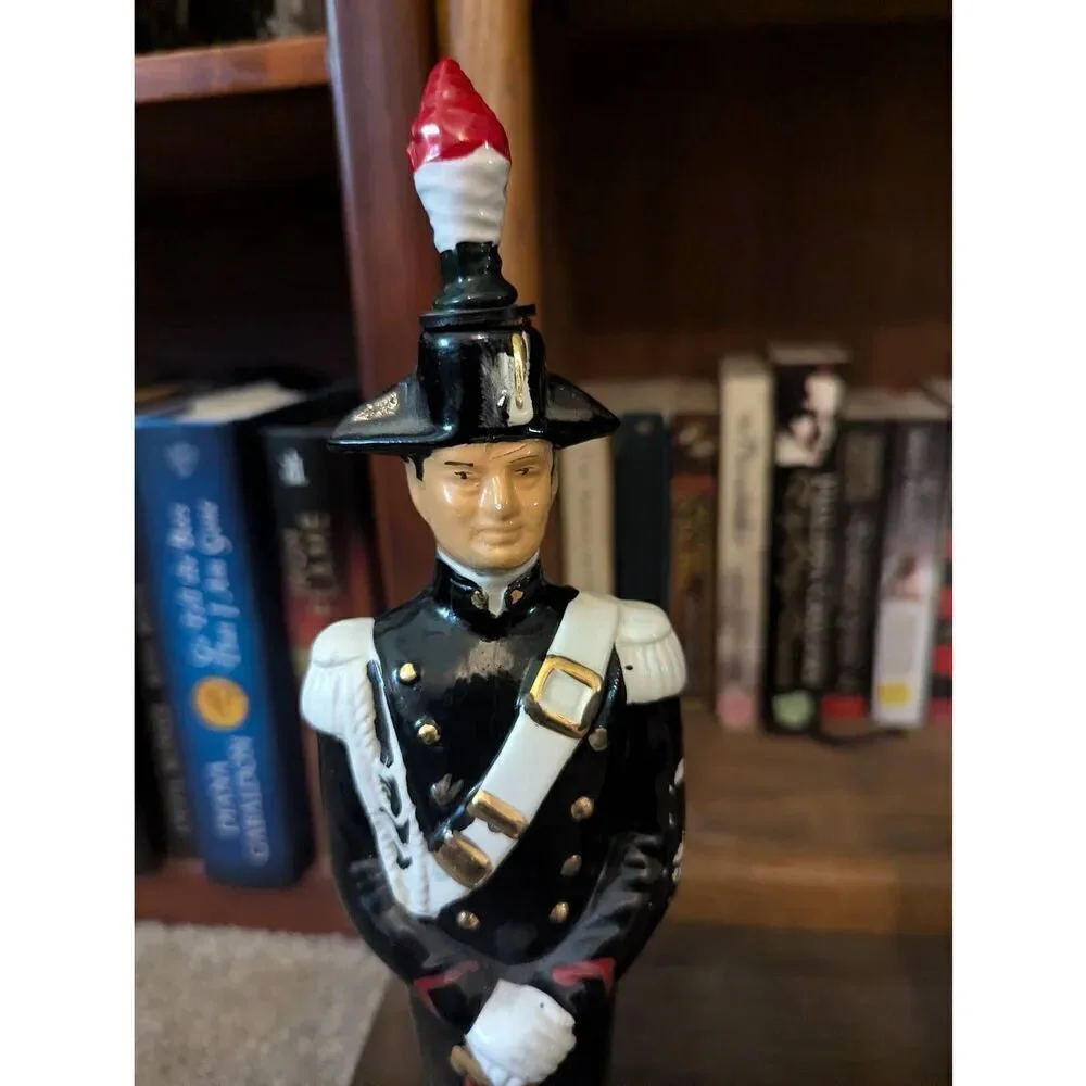 Vintage  1960s CORANETTI ITALY Liquore Galliano Napolean Soldier  Decanter 18